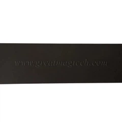 Paindlik neodüümkummist magnet